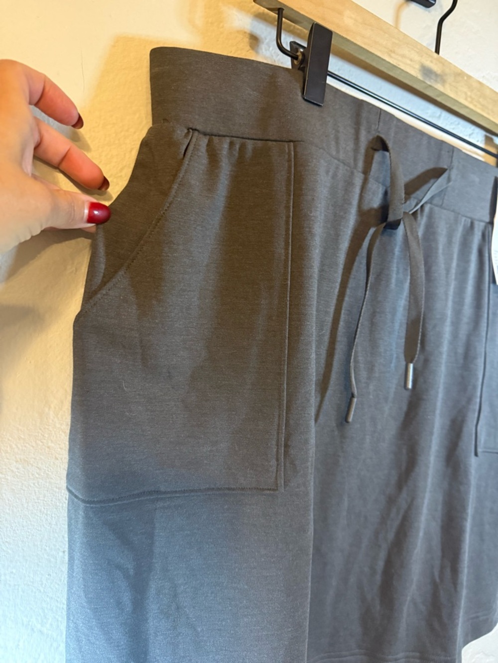 NWT Cozy Earth Women's Brushed Bamboo Patch Pocket Skirt Large - Picture 7 of 9